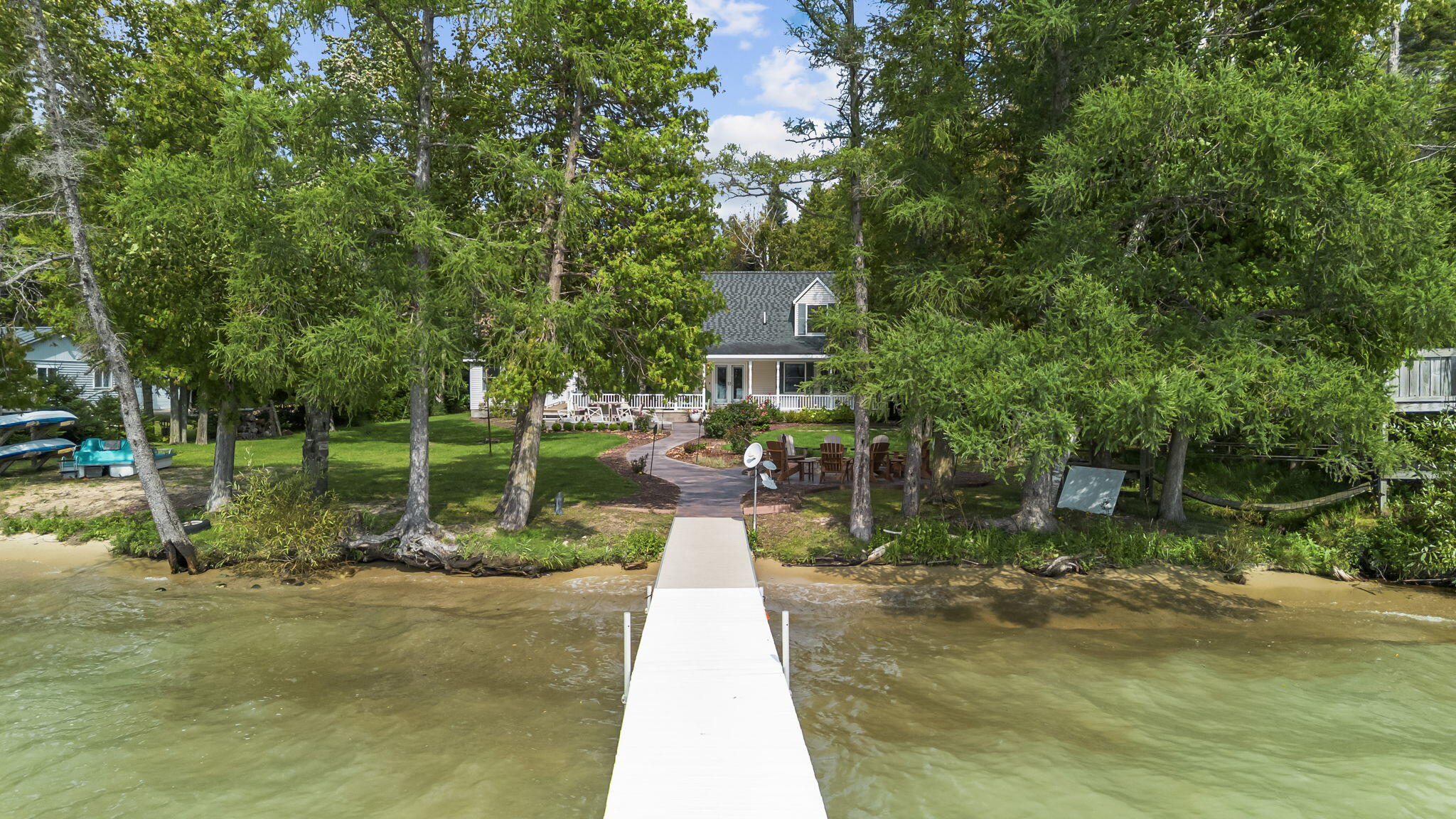 Cheboygan, Michigan 49721, United States, 3 Bedrooms Bedrooms, ,3 BathroomsBathrooms,Residential,Contingent,207421