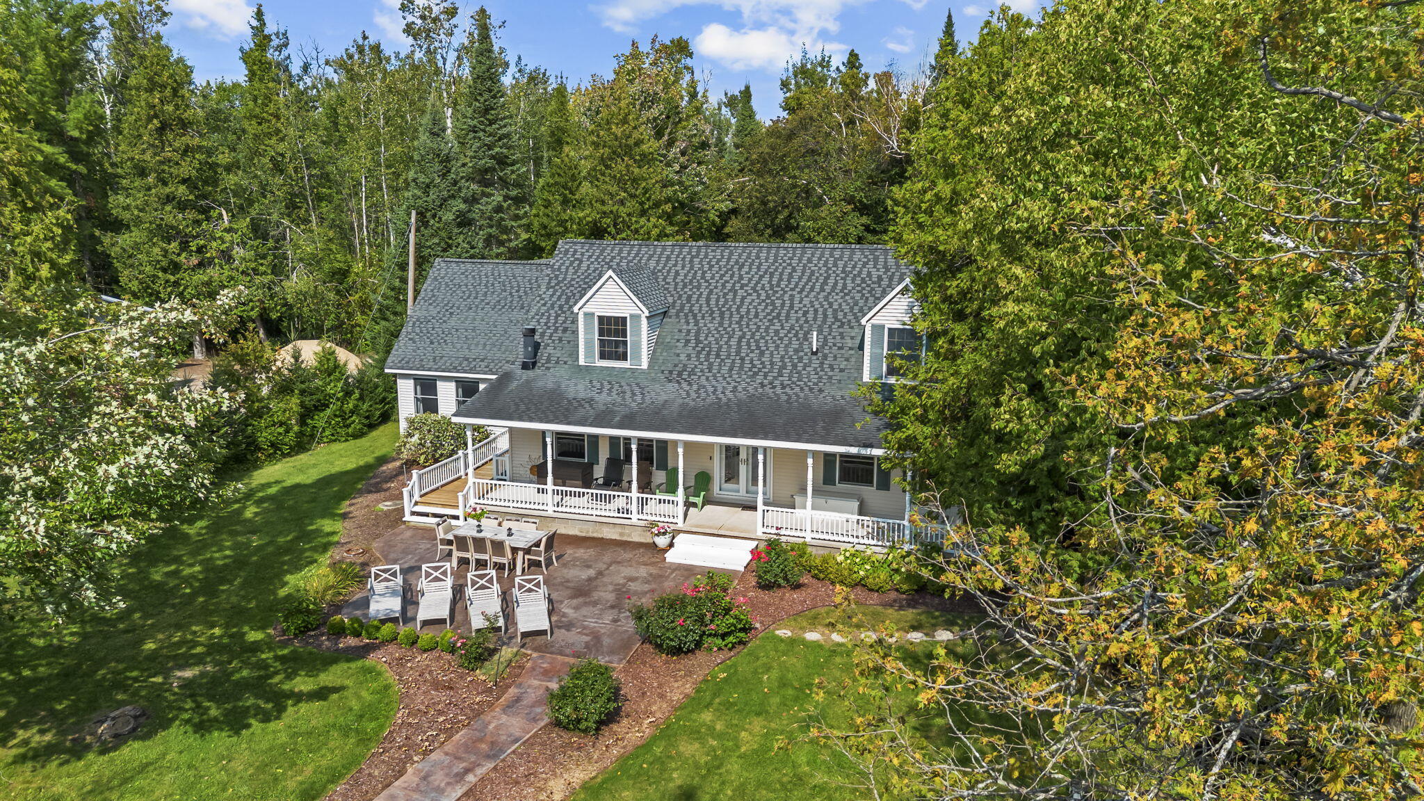 Cheboygan, Michigan 49721, United States, 3 Bedrooms Bedrooms, ,3 BathroomsBathrooms,Residential,Contingent,207421