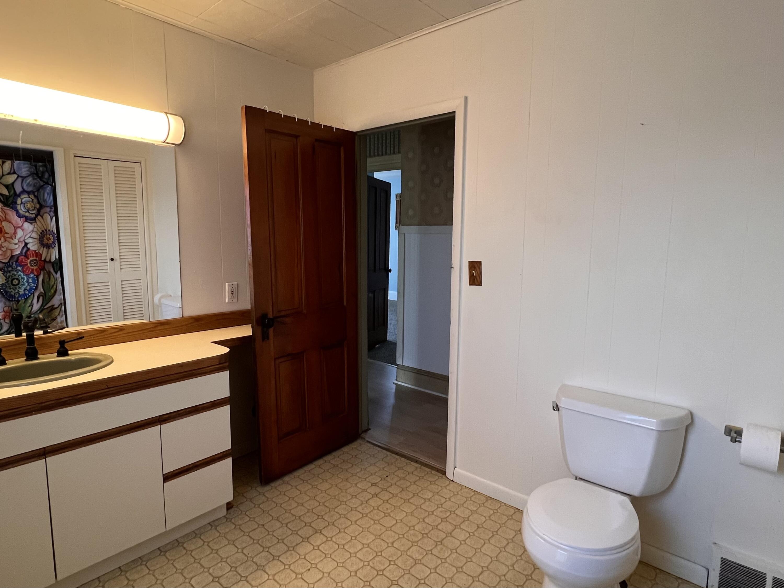 Cheboygan, Michigan 49721, United States, 4 Bedrooms Bedrooms, ,2 BathroomsBathrooms,Residential,Contingent,166210