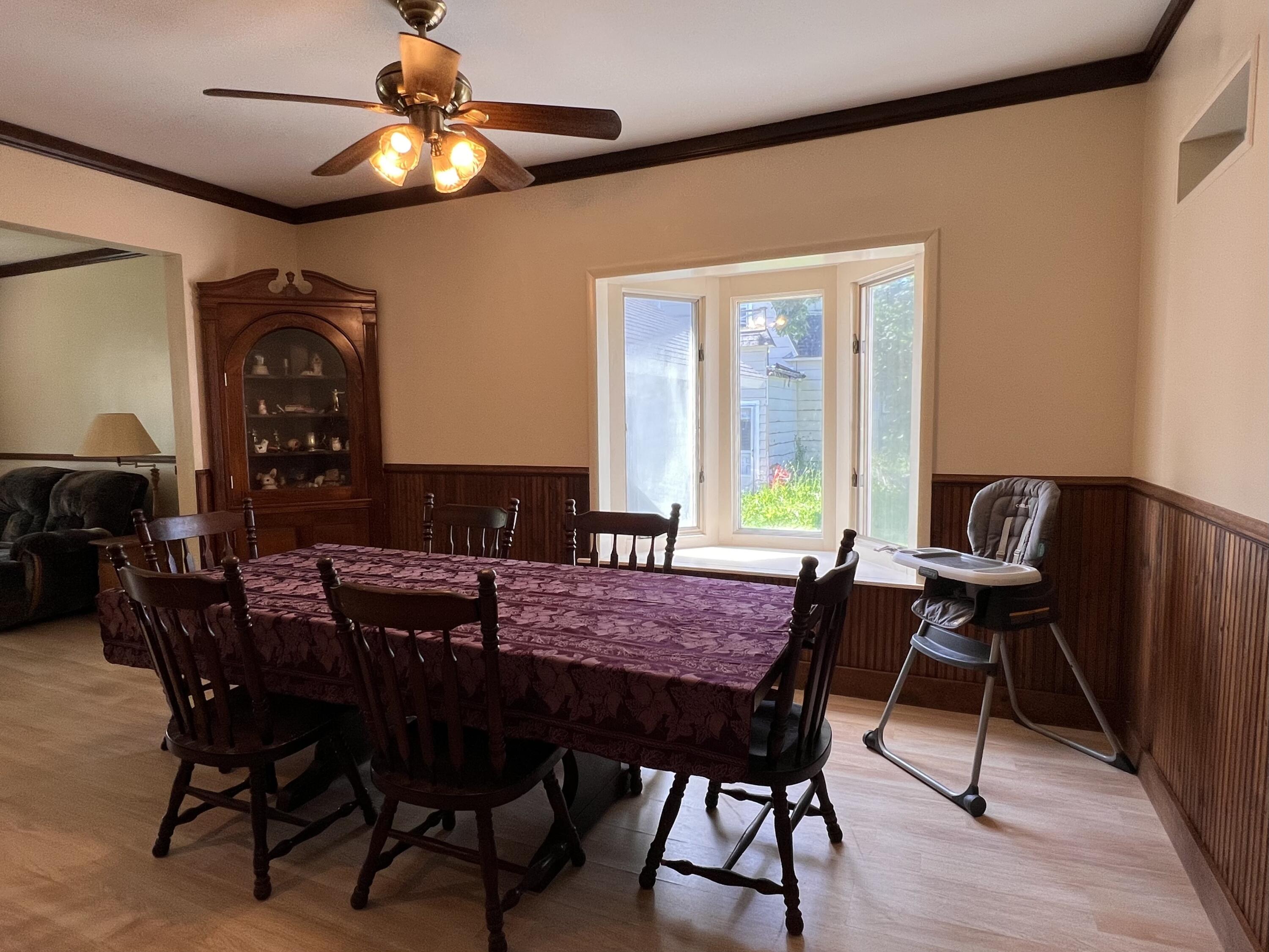 Cheboygan, Michigan 49721, United States, 4 Bedrooms Bedrooms, ,2 BathroomsBathrooms,Residential,Contingent,166210