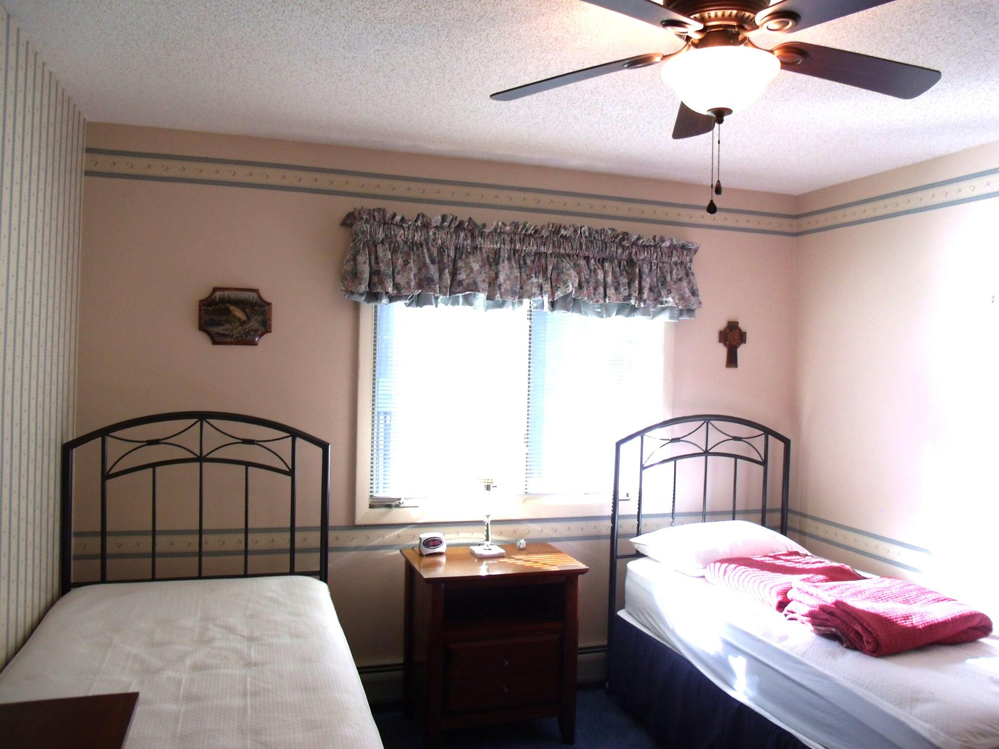 Indian River, Michigan 49749, United States, 2 Bedrooms Bedrooms, ,2 BathroomsBathrooms,Residential,Active,162655