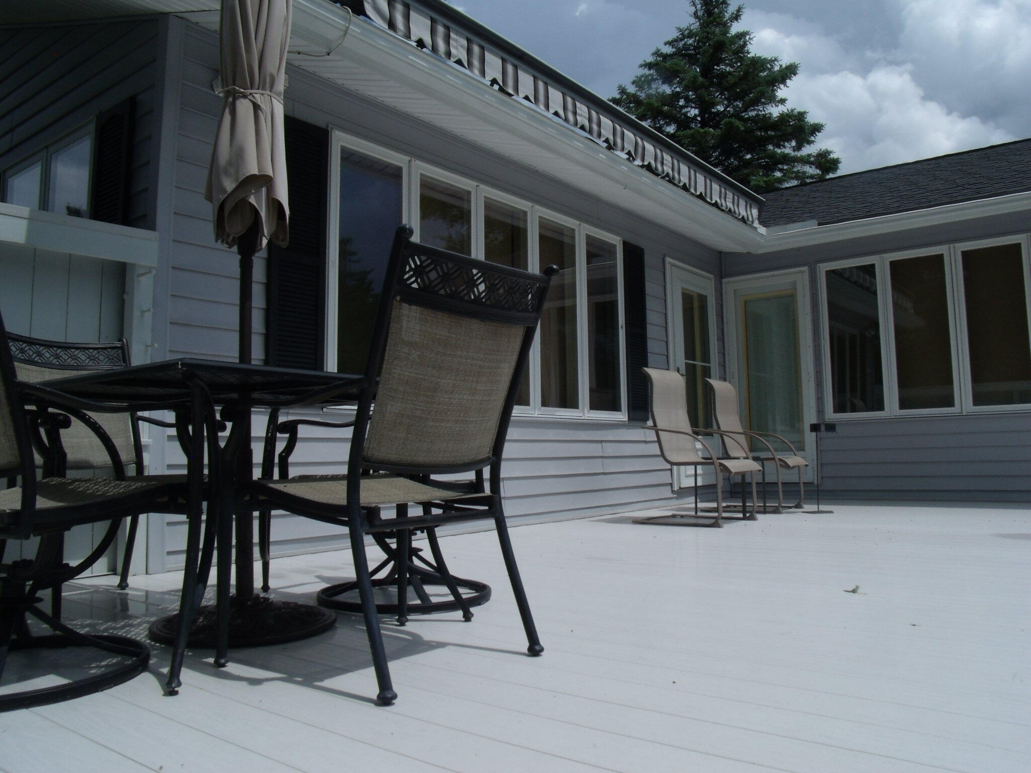 Indian River, Michigan 49749, United States, 2 Bedrooms Bedrooms, ,2 BathroomsBathrooms,Residential,Active,162655