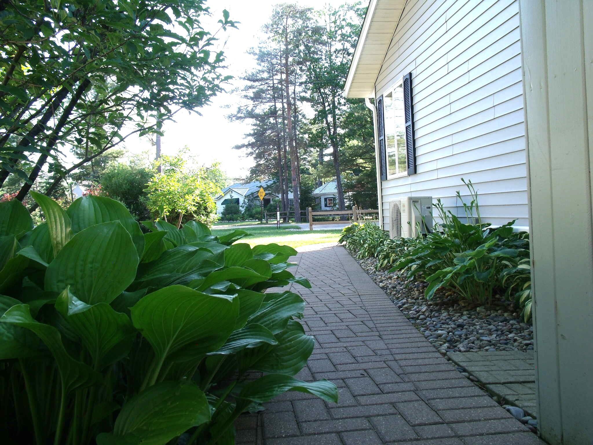 Indian River, Michigan 49749, United States, 2 Bedrooms Bedrooms, ,2 BathroomsBathrooms,Residential,Active,162655