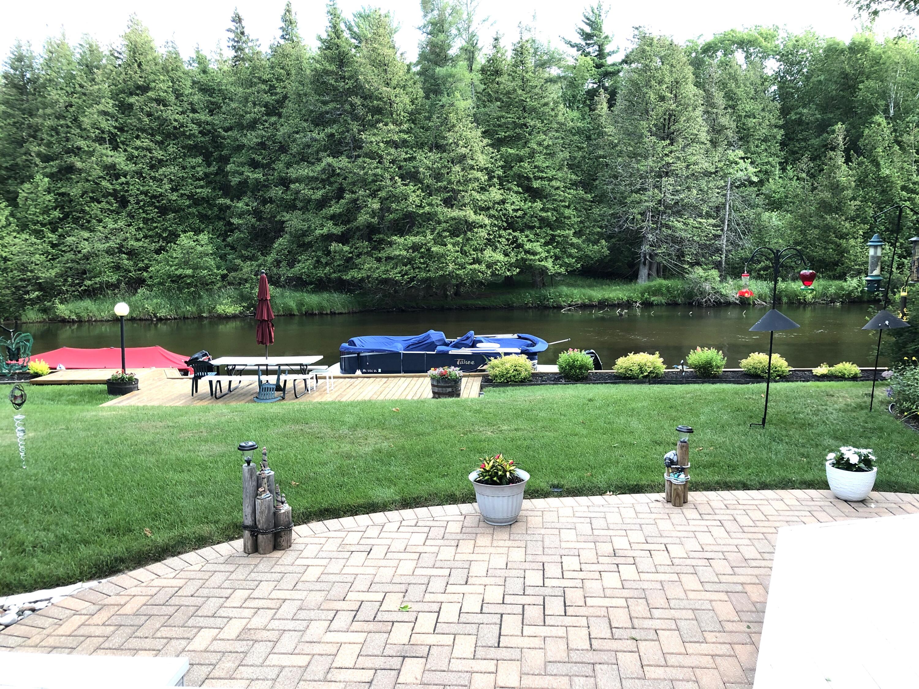 Indian River, Michigan 49749, United States, 2 Bedrooms Bedrooms, ,2 BathroomsBathrooms,Residential,Active,162655