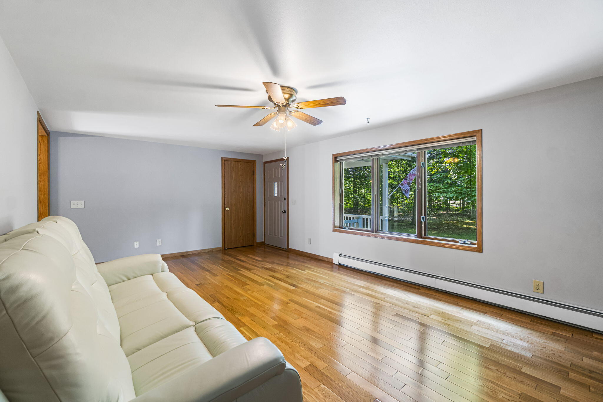 Cheboygan, Michigan 49721, United States, 3 Bedrooms Bedrooms, ,2 BathroomsBathrooms,Residential,Pending,189461