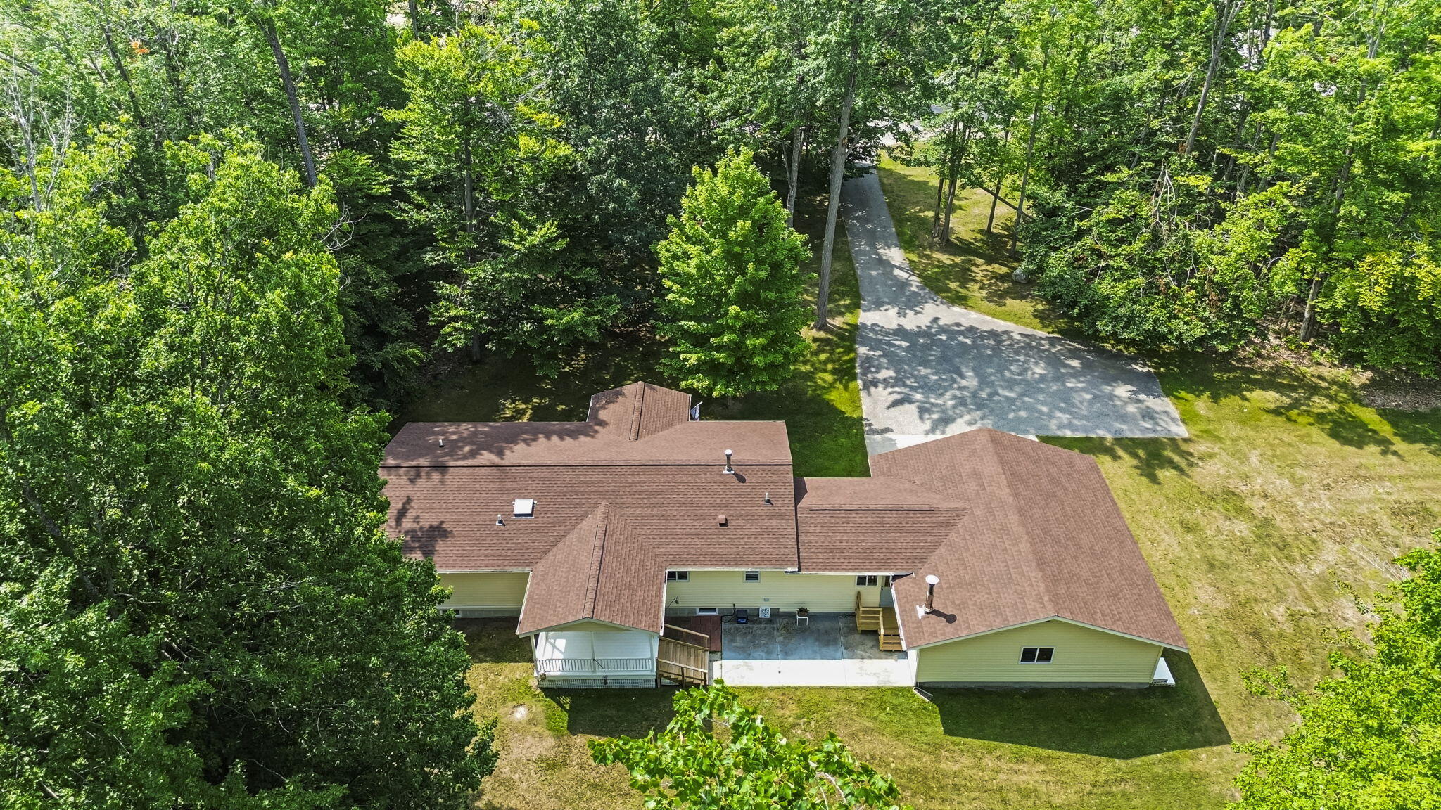 Cheboygan, Michigan 49721, United States, 3 Bedrooms Bedrooms, ,2 BathroomsBathrooms,Residential,Pending,189461