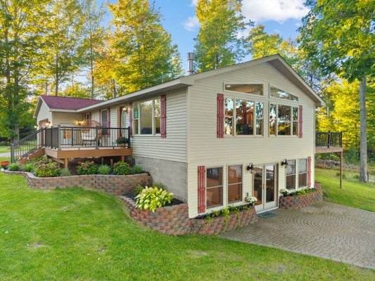 3301 LAKE BLUFF DR, ALPENA, MI 49707 - Image e5d70a8d4f5f848cddb8faf4cf5e02b1/2820625971