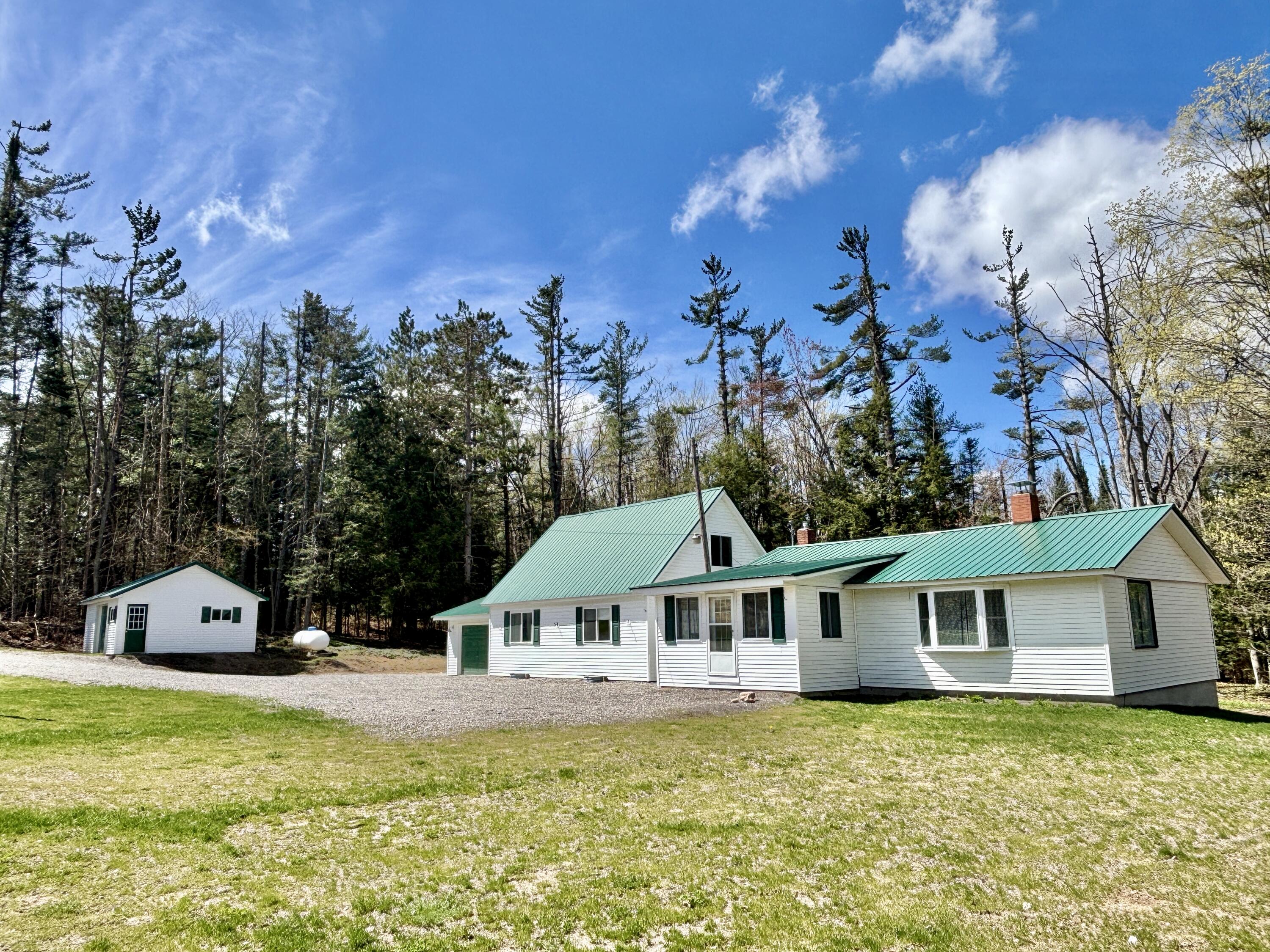 Properties Available 3 - 3 1065 N Abbe Road