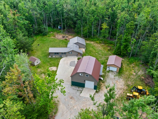 5550 TALL TIMBER TRL, GAYLORD, MI 49735 - Image e8f597cc0df6022305744459fa4e18eb/743648975