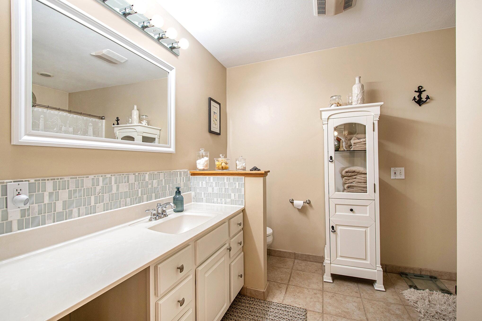 Indian River, Michigan 49749, United States, 4 Bedrooms Bedrooms, ,3 BathroomsBathrooms,Residential,Active,202039