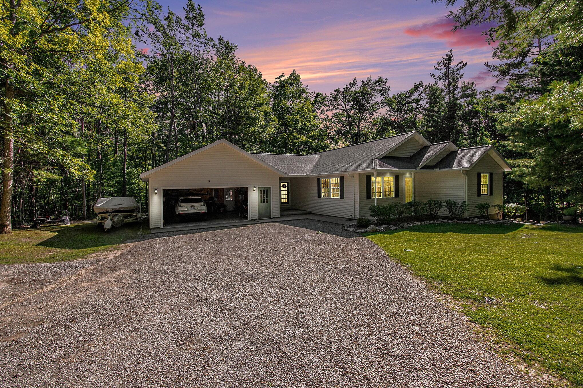 Indian River, Michigan 49749, United States, 4 Bedrooms Bedrooms, ,3 BathroomsBathrooms,Residential,Active,202039