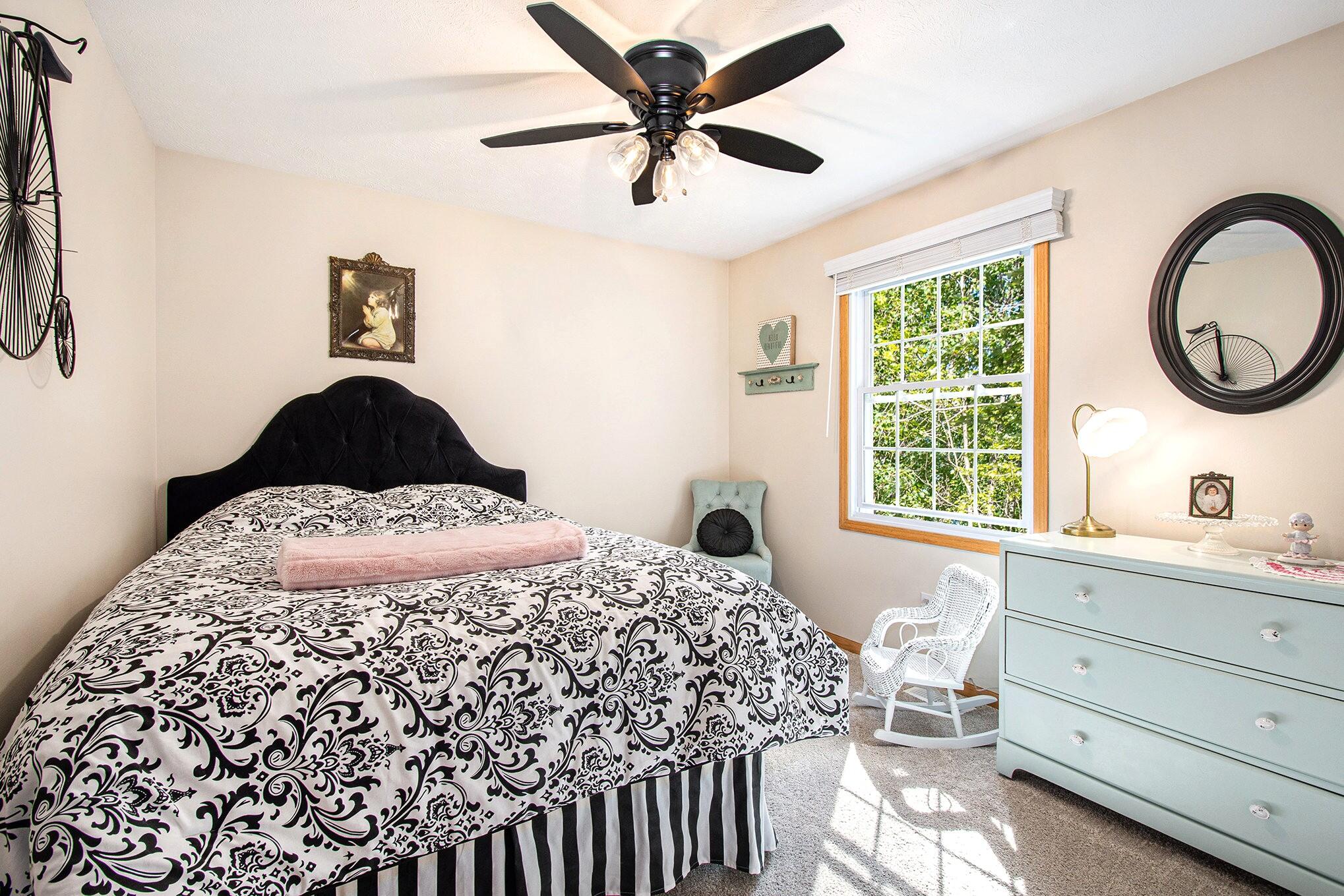 Indian River, Michigan 49749, United States, 4 Bedrooms Bedrooms, ,3 BathroomsBathrooms,Residential,Active,202039