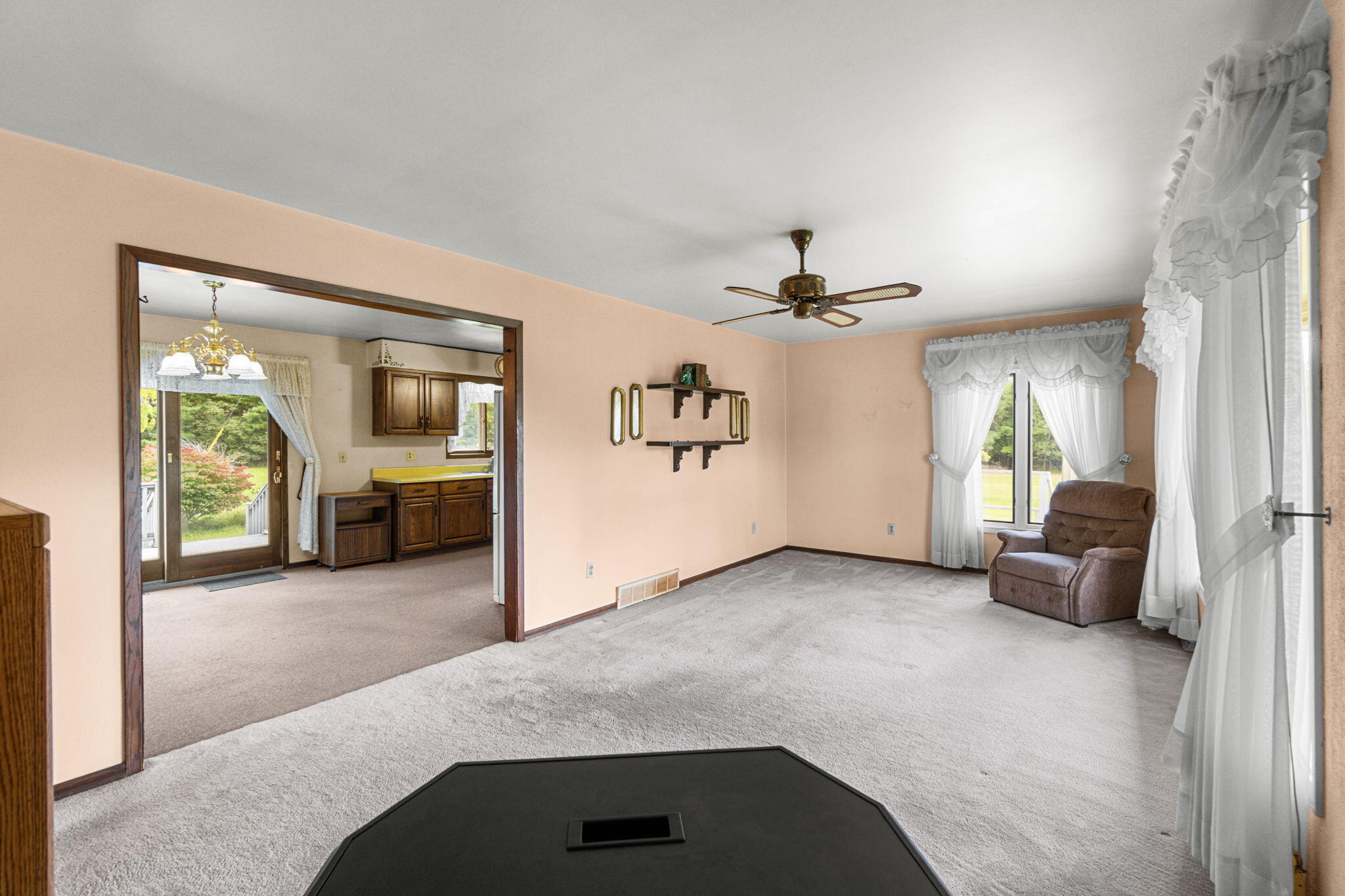 Cheboygan, Michigan 49721, United States, 4 Bedrooms Bedrooms, ,2 BathroomsBathrooms,Residential,Active,206686