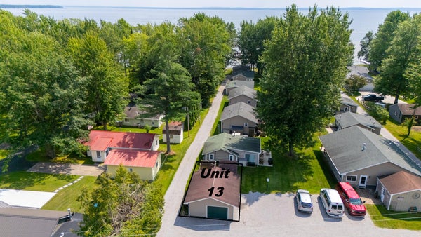 7571 E HOUGHTON LAKE DR UNIT 13, HOUGHTON LAKE, MI 48629 - Image faec3e5dbe8818ef07fbc97724f3c124/401879928