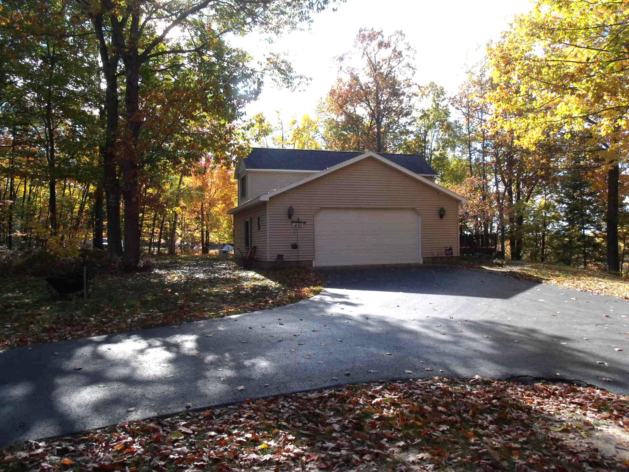 Indian River, Michigan 49749, United States, 3 Bedrooms Bedrooms, ,3 BathroomsBathrooms,Residential,Active,236813