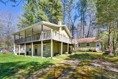 95 Youngblood Lane, Sapphire, NC 28774 - #: 104090
