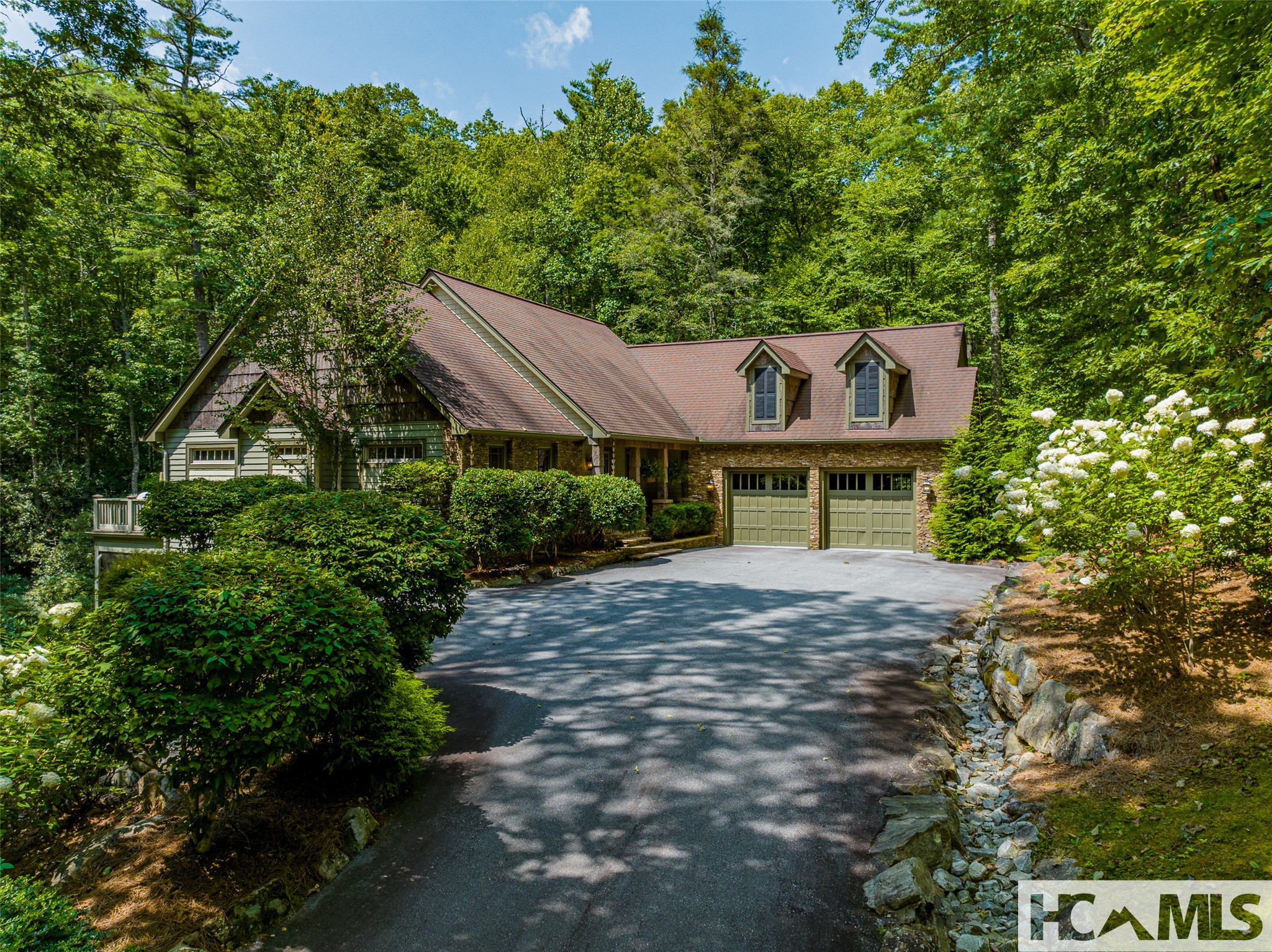 285 Streamside Drive