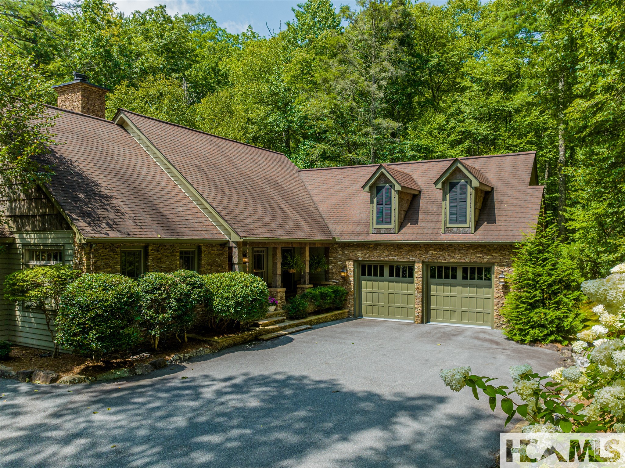 285 Streamside Drive