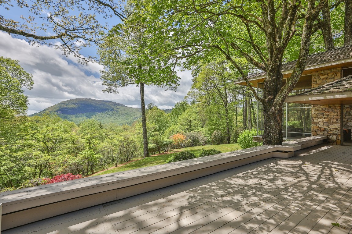 Cashiers, North Carolina 28717, United States, 4 Bedrooms Bedrooms, ,5 BathroomsBathrooms,Residential,Active,123606