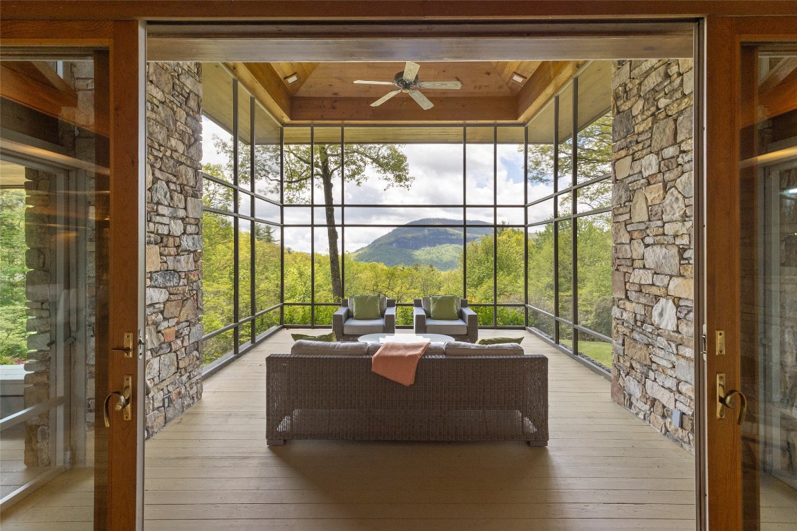 Cashiers, North Carolina 28717, United States, 4 Bedrooms Bedrooms, ,5 BathroomsBathrooms,Residential,Active,123606