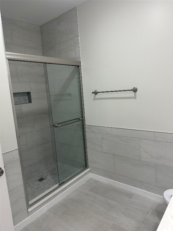 Highlands, North Carolina 28741, United States, 2 Bedrooms Bedrooms, ,2 BathroomsBathrooms,Residential,Pending,81806