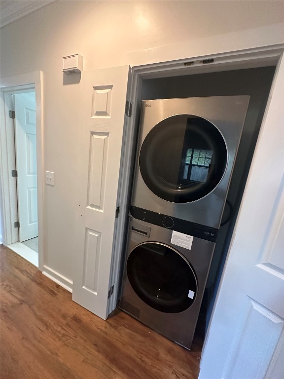 Highlands, North Carolina 28741, United States, 2 Bedrooms Bedrooms, ,2 BathroomsBathrooms,Residential,Pending,81806