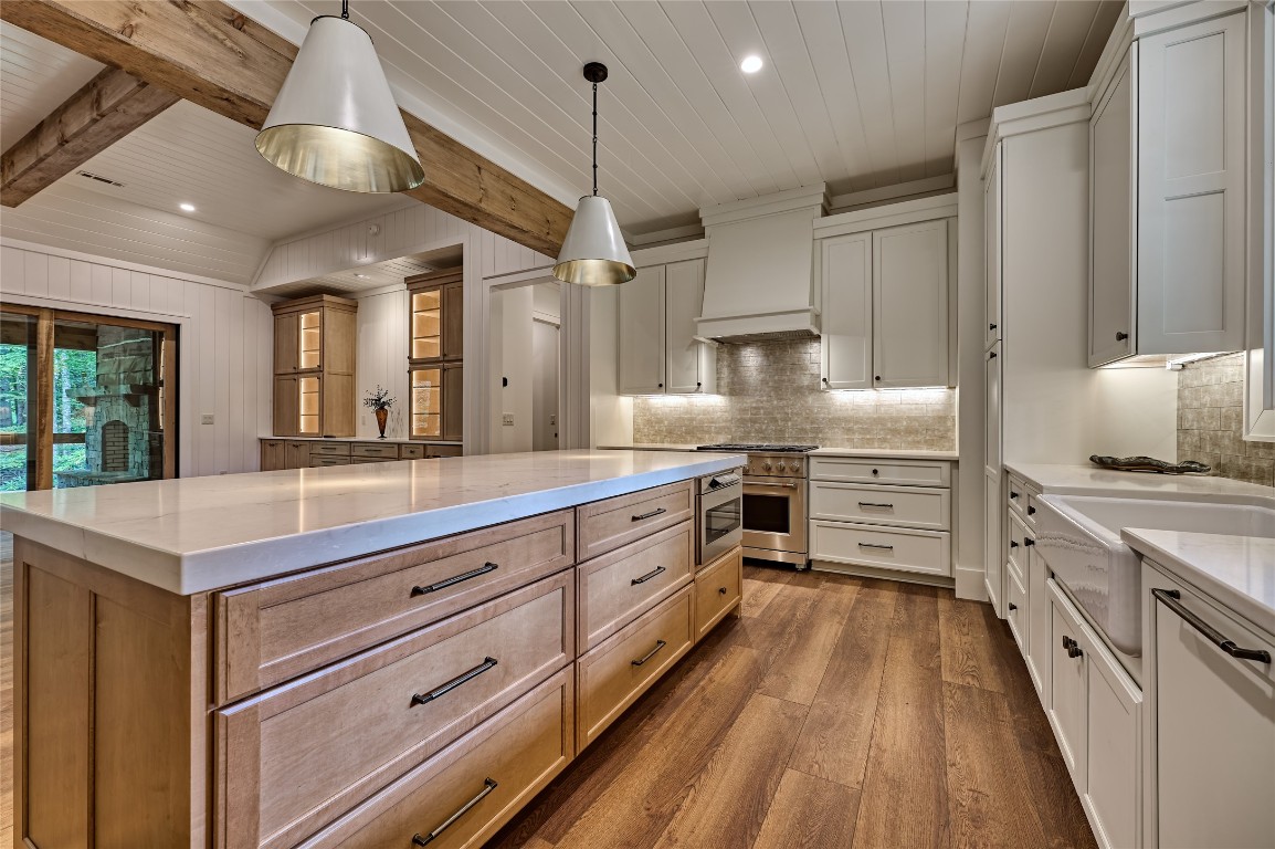 Cashiers, North Carolina 28717, United States, 5 Bedrooms Bedrooms, ,5 BathroomsBathrooms,Residential,Active,222897