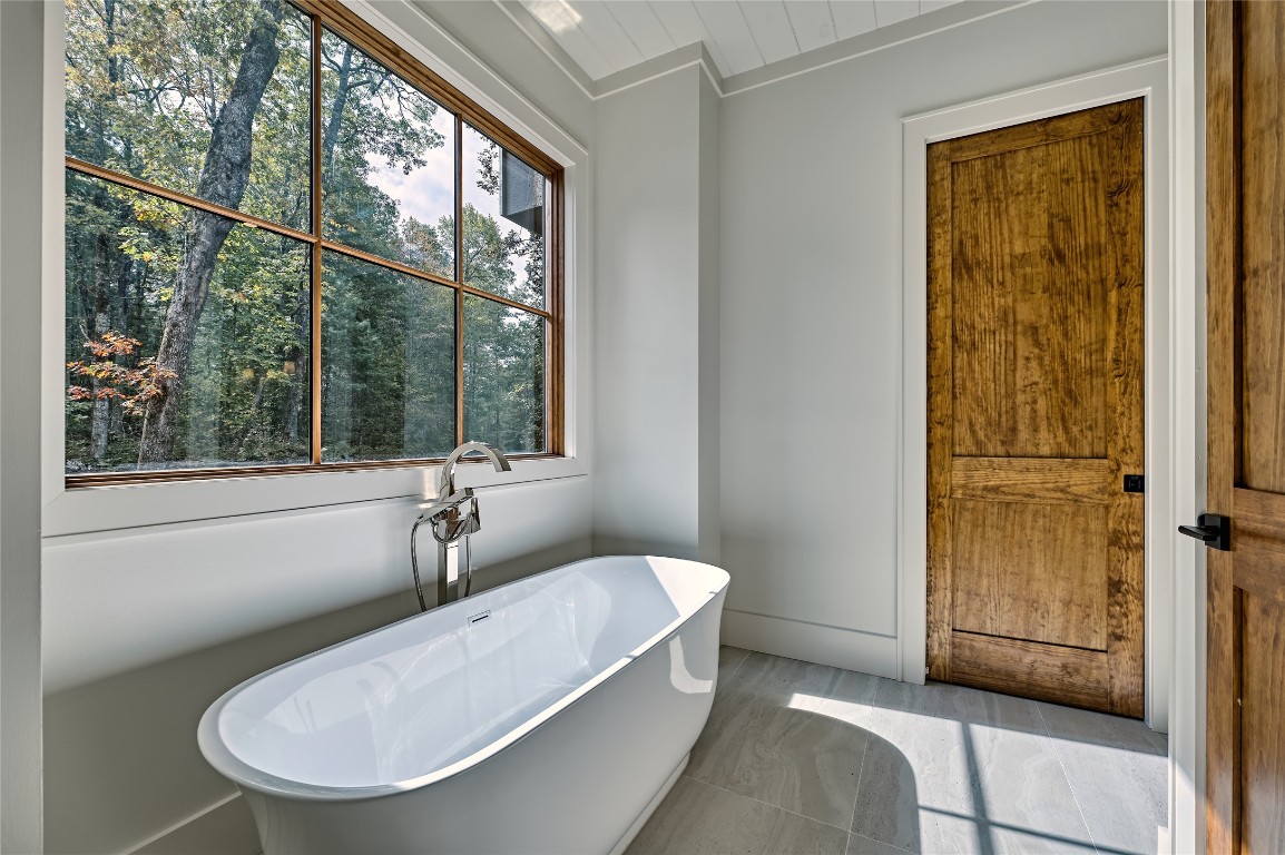 Cashiers, North Carolina 28717, United States, 5 Bedrooms Bedrooms, ,5 BathroomsBathrooms,Residential,Active,222897