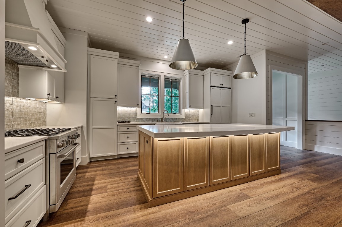 Cashiers, North Carolina 28717, United States, 5 Bedrooms Bedrooms, ,5 BathroomsBathrooms,Residential,Active,222897