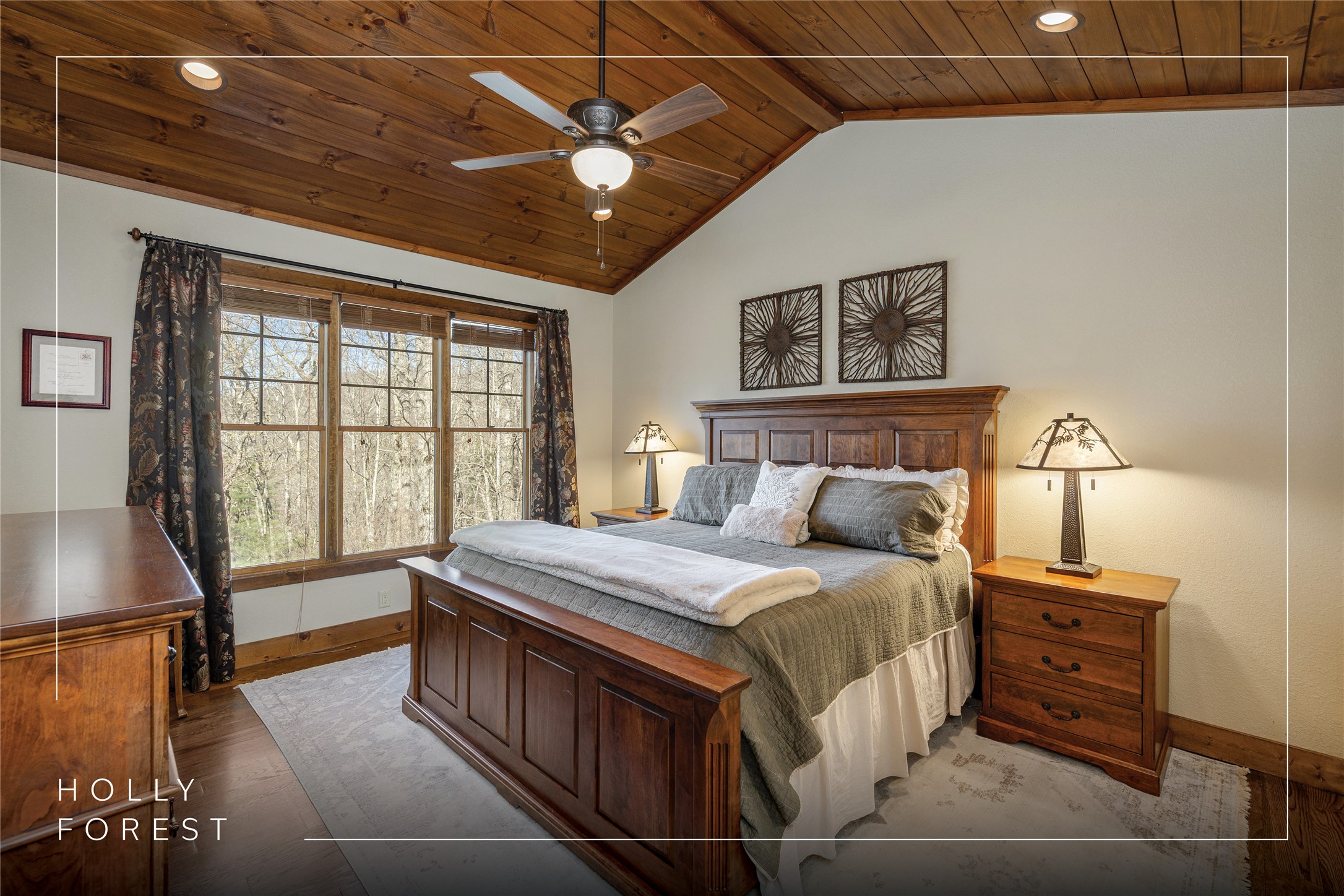 1455 Trays Island Road