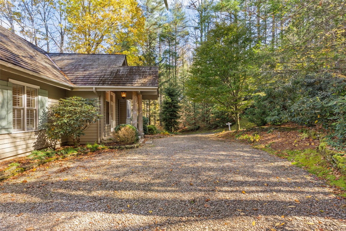 142 Grey Cottage Lane