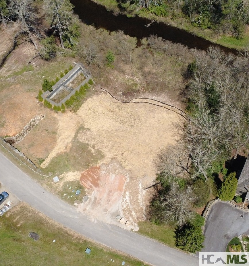 LT 105 Riverwalk Drive