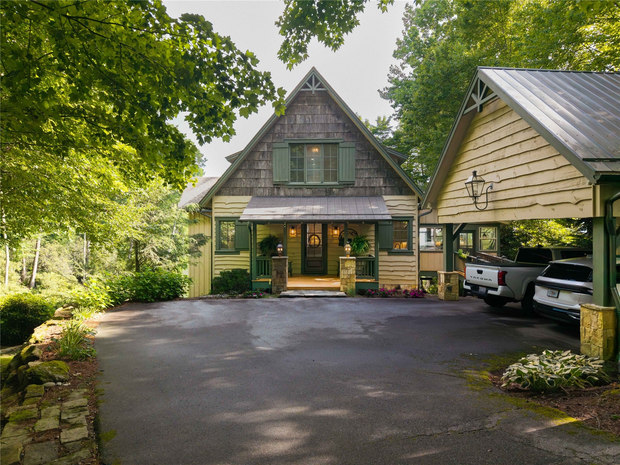 126 Ridges Loop