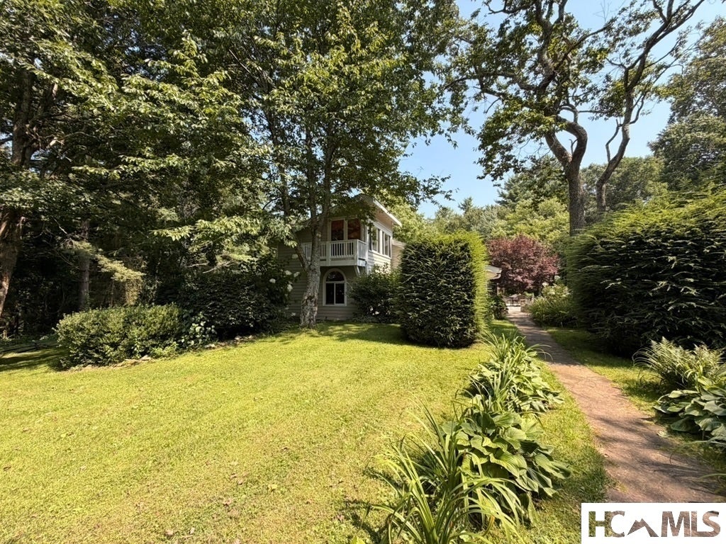 125 Pines Road