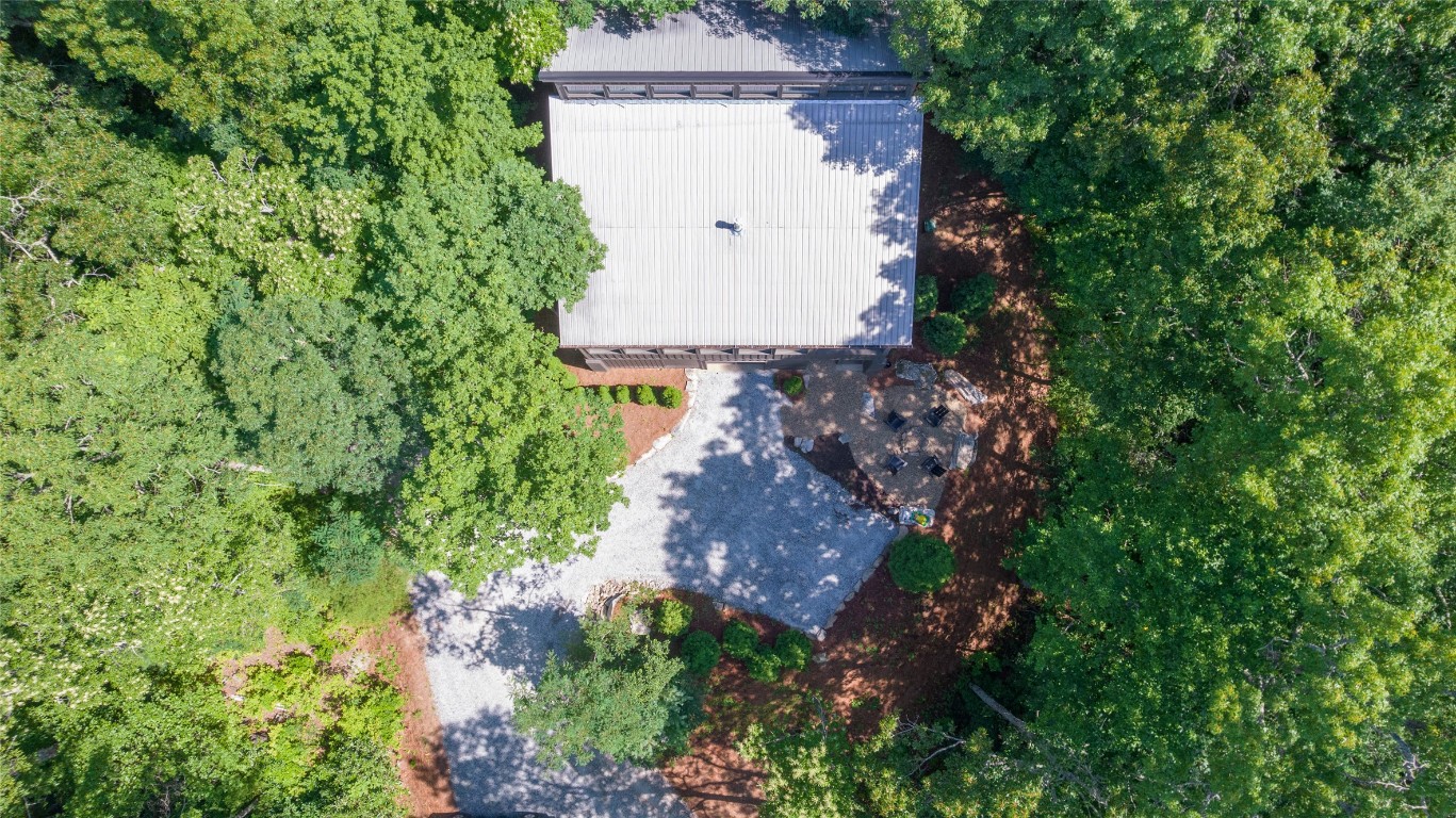 Scaly Mountain, North Carolina 28775, United States, 2 Bedrooms Bedrooms, ,2 BathroomsBathrooms,Residential,Active,172404