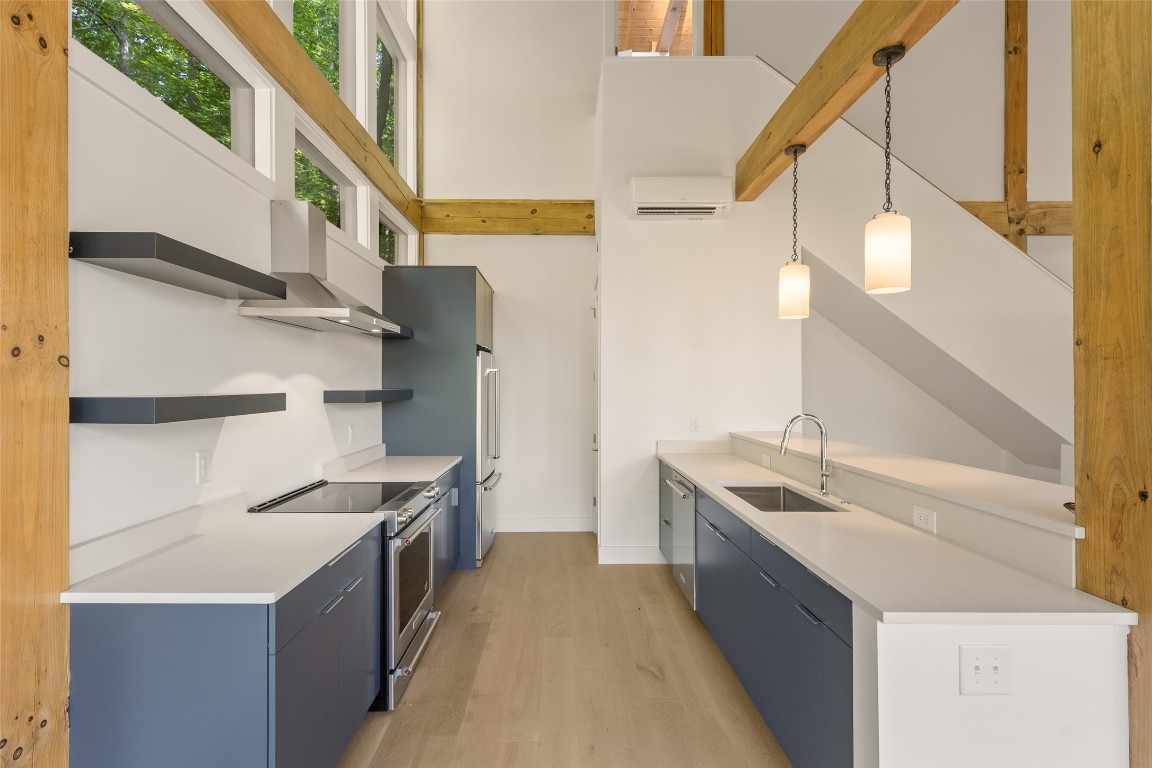 Scaly Mountain, North Carolina 28775, United States, 2 Bedrooms Bedrooms, ,2 BathroomsBathrooms,Residential,Active,172404