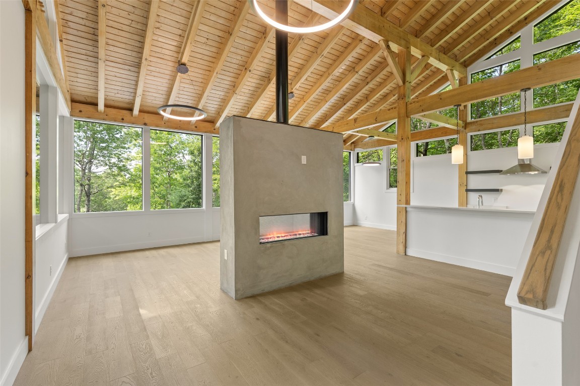 Scaly Mountain, North Carolina 28775, United States, 2 Bedrooms Bedrooms, ,2 BathroomsBathrooms,Residential,Active,172404