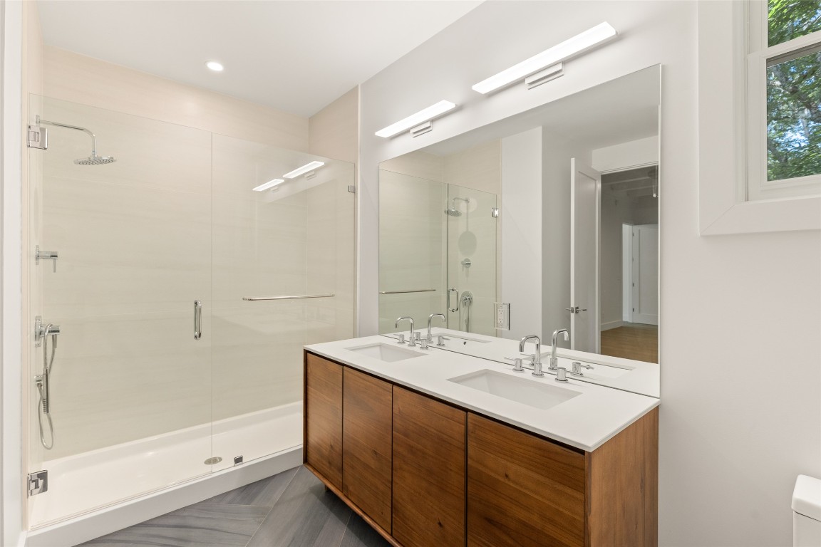 Scaly Mountain, North Carolina 28775, United States, 2 Bedrooms Bedrooms, ,2 BathroomsBathrooms,Residential,Active,172404