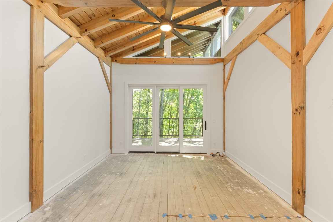 Scaly Mountain, North Carolina 28775, United States, 2 Bedrooms Bedrooms, ,2 BathroomsBathrooms,Residential,Active,172404