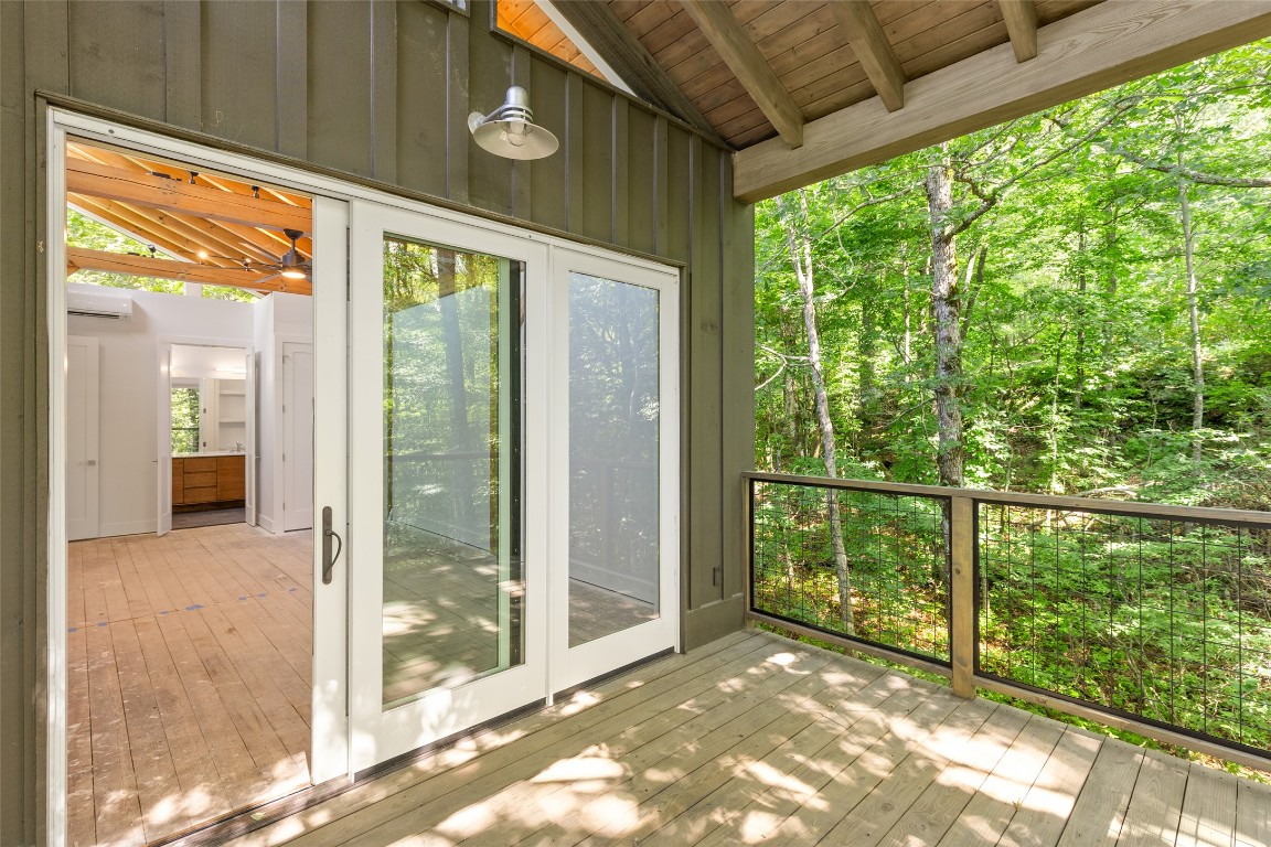 Scaly Mountain, North Carolina 28775, United States, 2 Bedrooms Bedrooms, ,2 BathroomsBathrooms,Residential,Active,172404