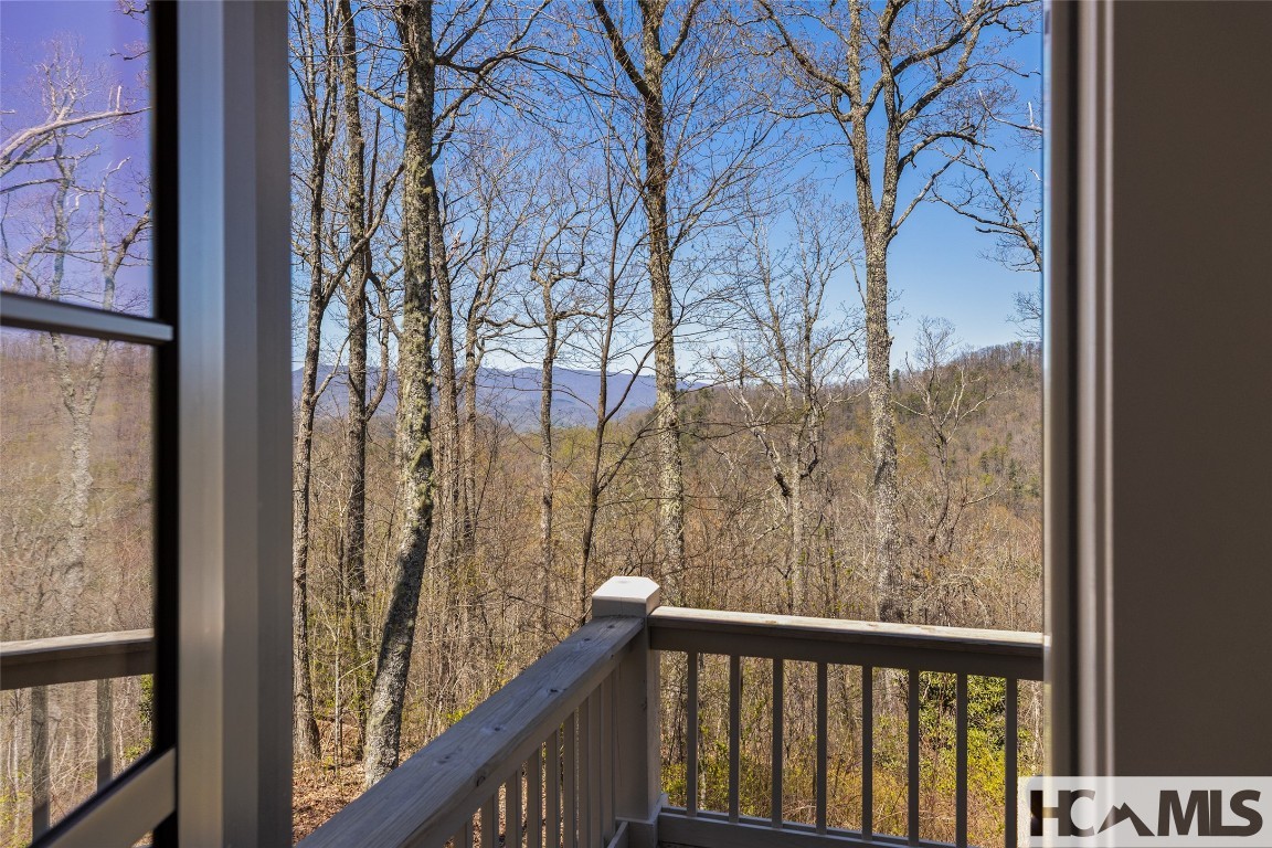 Scaly Mountain, North Carolina 28775, United States, 3 Bedrooms Bedrooms, ,4 BathroomsBathrooms,Residential,Active,160827