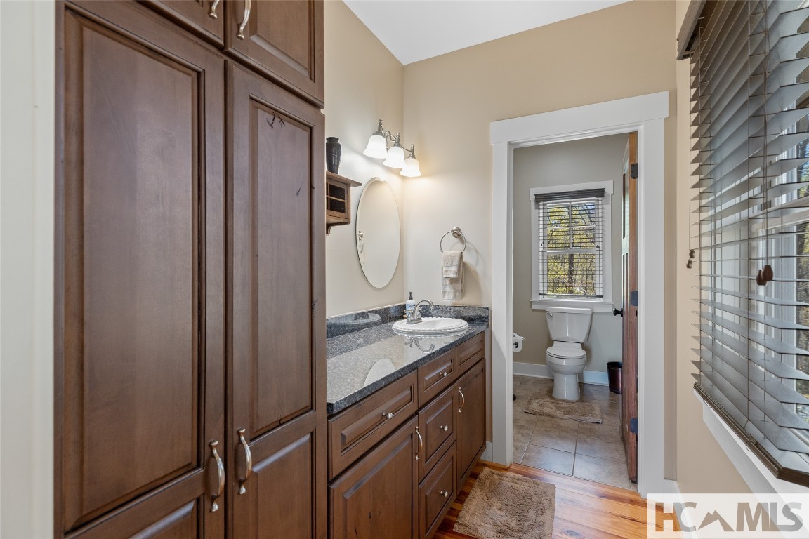 Scaly Mountain, North Carolina 28775, United States, 3 Bedrooms Bedrooms, ,4 BathroomsBathrooms,Residential,Active,160827