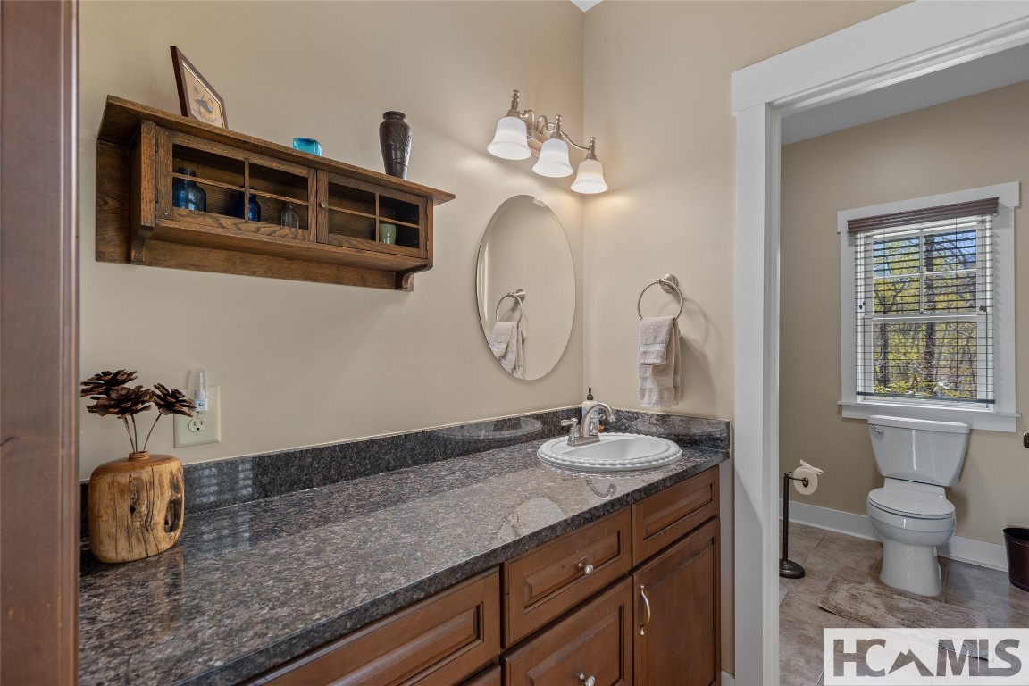 Scaly Mountain, North Carolina 28775, United States, 3 Bedrooms Bedrooms, ,4 BathroomsBathrooms,Residential,Active,160827