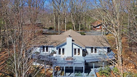 137 Pleasant Mtn Sky Valley GA 30537