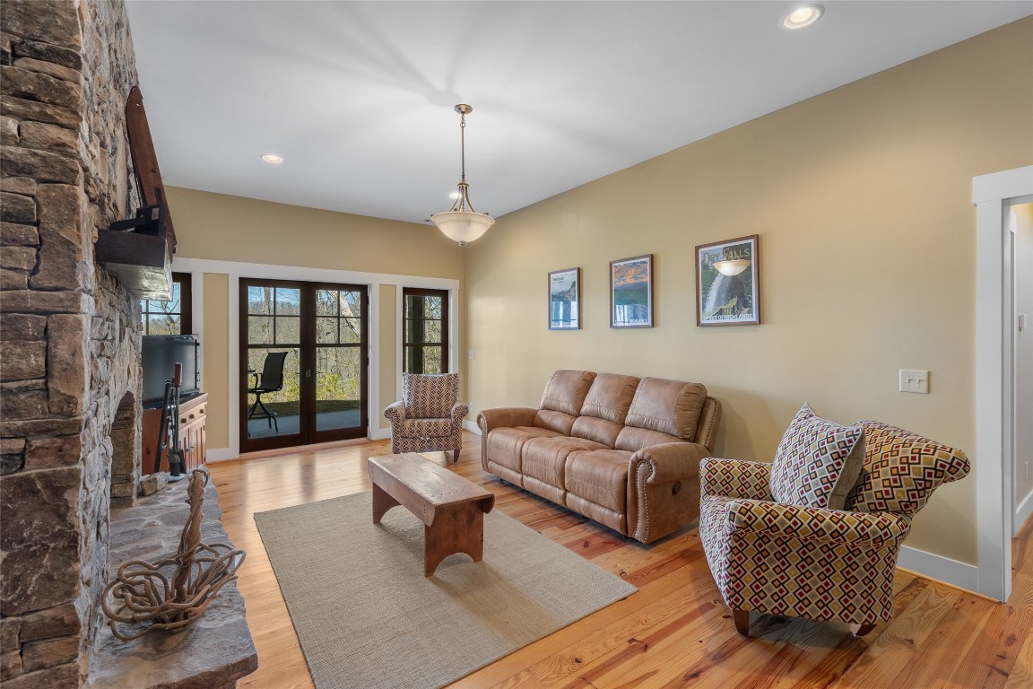 Scaly Mountain, North Carolina 28775, United States, 3 Bedrooms Bedrooms, ,4 BathroomsBathrooms,Residential,Active,111057