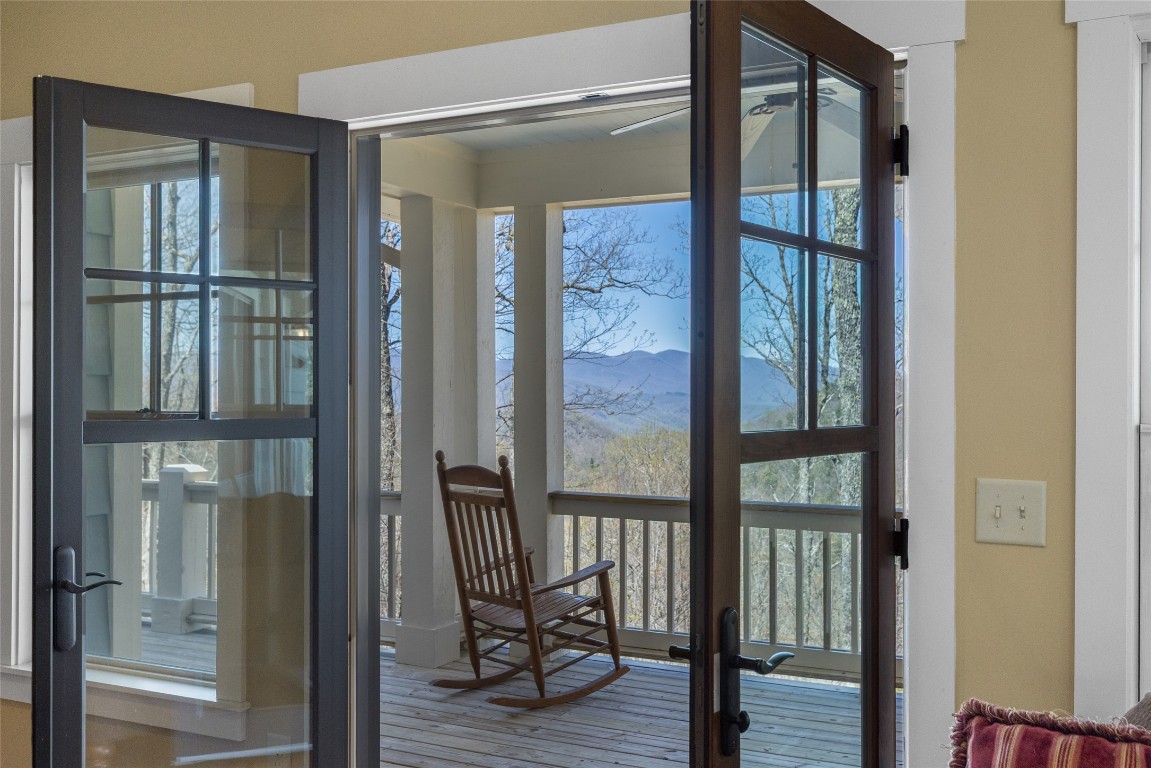 Scaly Mountain, North Carolina 28775, United States, 3 Bedrooms Bedrooms, ,4 BathroomsBathrooms,Residential,Active,111057