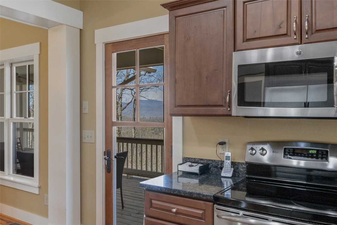 Scaly Mountain, North Carolina 28775, United States, 3 Bedrooms Bedrooms, ,4 BathroomsBathrooms,Residential,Active,111057