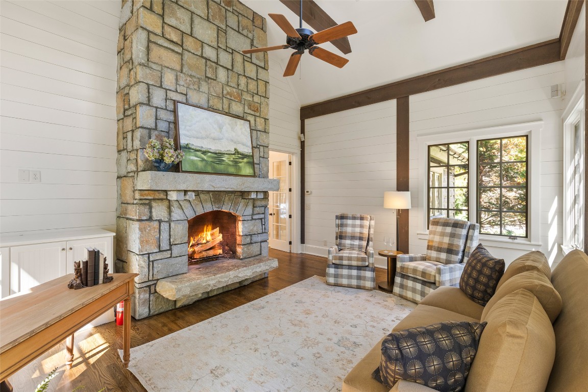 Highlands, North Carolina 28741, United States, 4 Bedrooms Bedrooms, ,5 BathroomsBathrooms,Residential,Active,221975