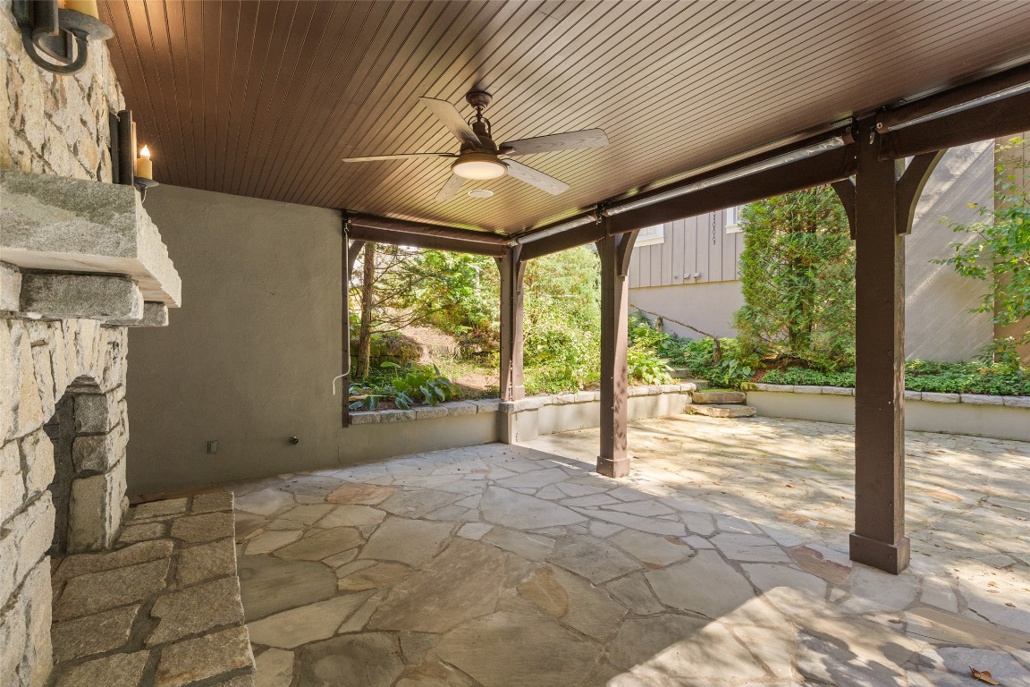 Highlands, North Carolina 28741, United States, 4 Bedrooms Bedrooms, ,5 BathroomsBathrooms,Residential,Active,221975