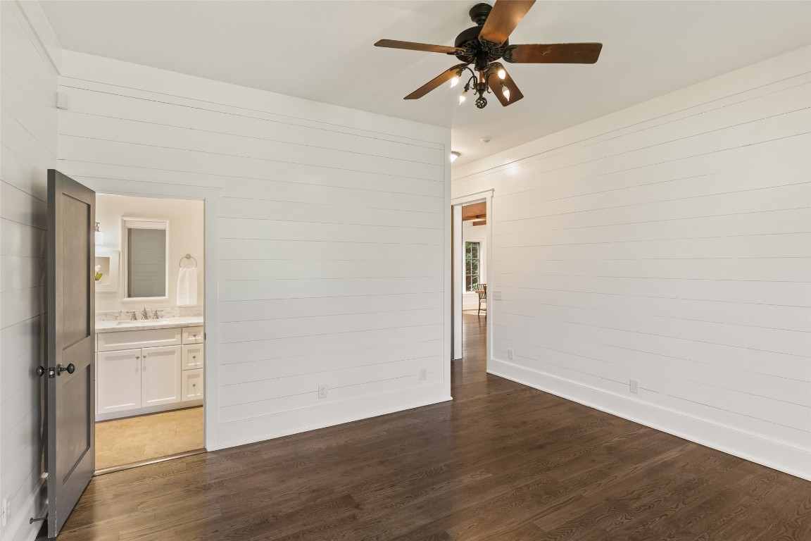 Highlands, North Carolina 28741, United States, 4 Bedrooms Bedrooms, ,5 BathroomsBathrooms,Residential,Active,221975